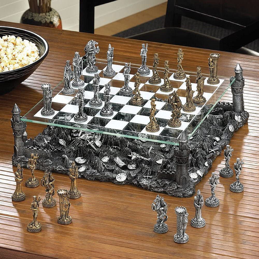 Renaissance Knight Chess Set